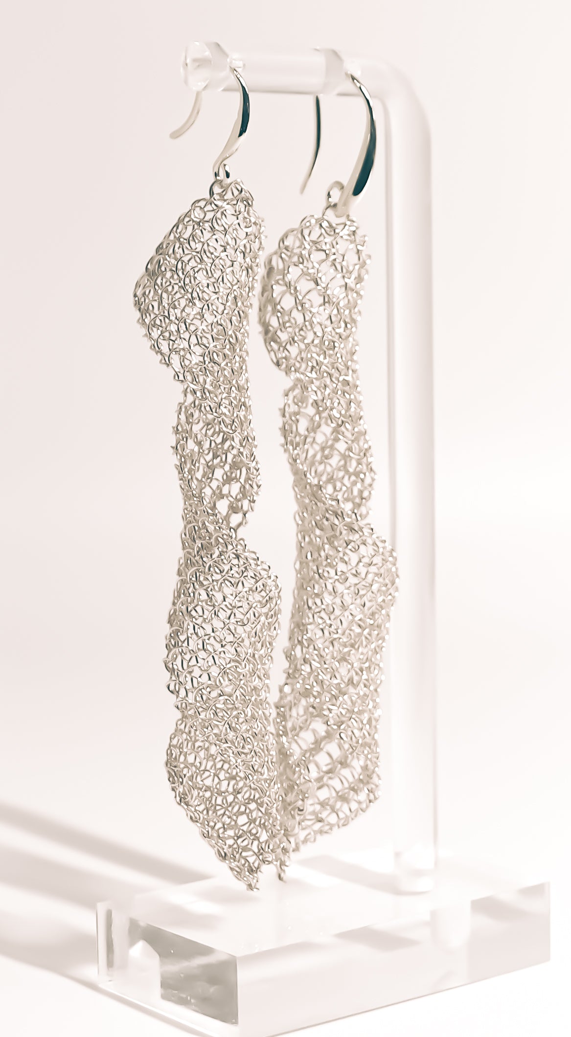 Boucles d’oreilles Spirale– Collection tissée Finition argentée – BSSMA1