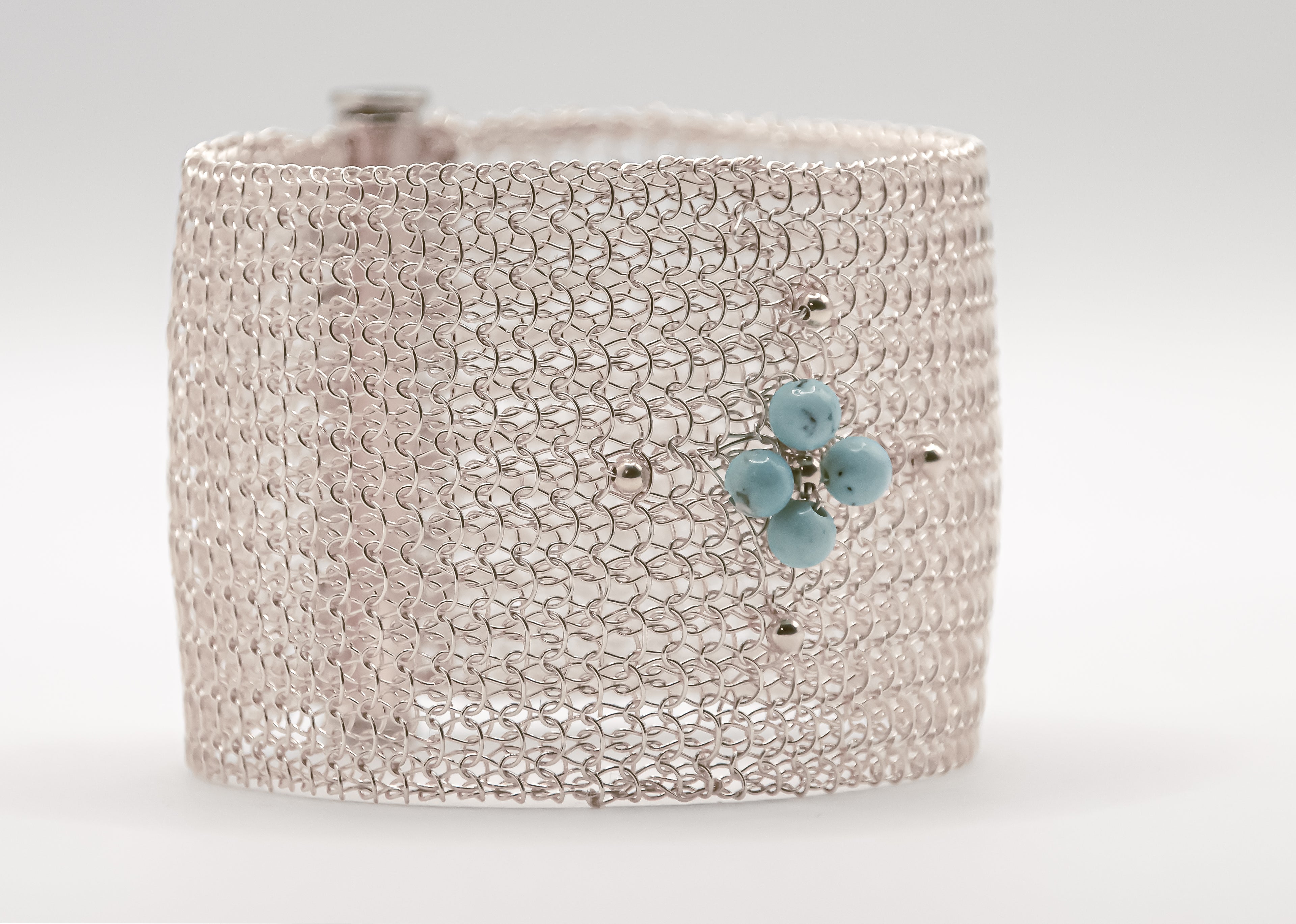 Manchette Large perlée  – Collection tissée- Finition argentée - MLSMAP1