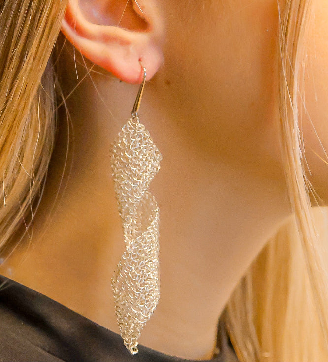 Boucles d’oreilles Spirale– Collection tissée Finition